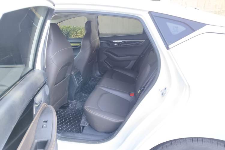Used JAC J7 2020 1.5T Manual Overdrive Version Interior 3