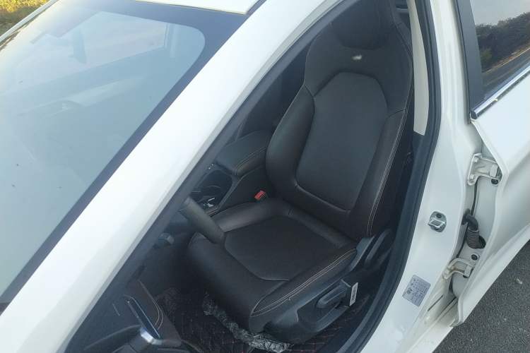 Used JAC J7 2020 1.5T Manual Elite Edition Left Front Seat