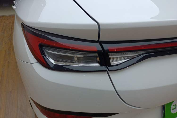 Used JAC J7 2020 1.5T CVT Superior Trim Left Rear Taillight