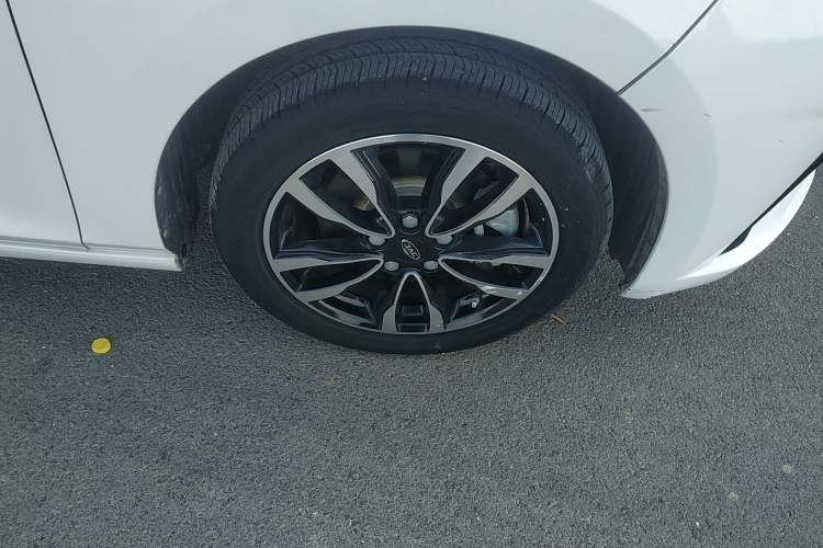 Used JAC J7 2020 1.5T Manual Elite Edition Right Front Wheel Hub