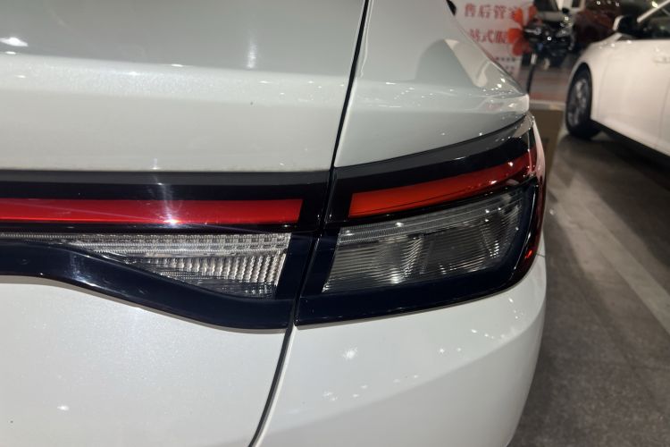 Used JAC J7 2020 1.5T CVT Superior Trim Right Rear Taillight