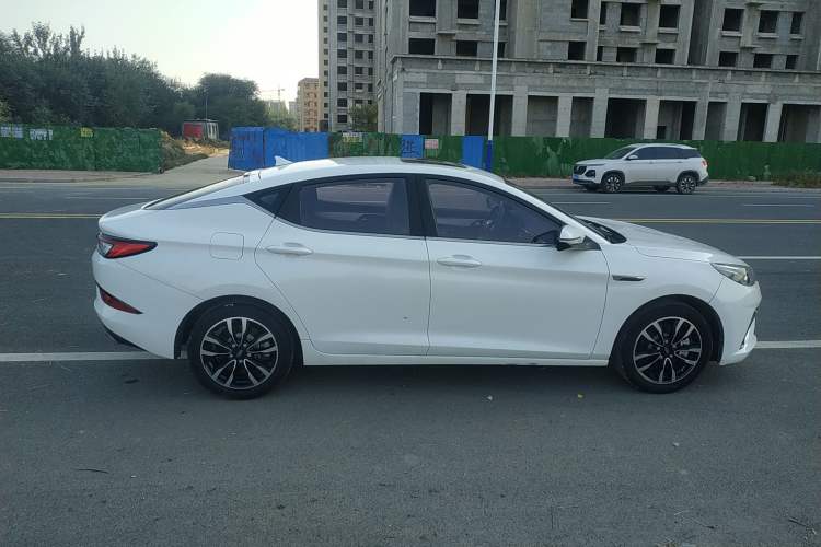 Used JAC J7 2020 1.5T Manual Elite Edition Right Side