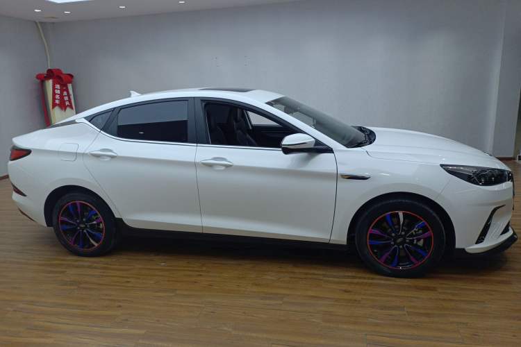 Used JAC J7 2020 1.5T CVT Superior Trim Right Side