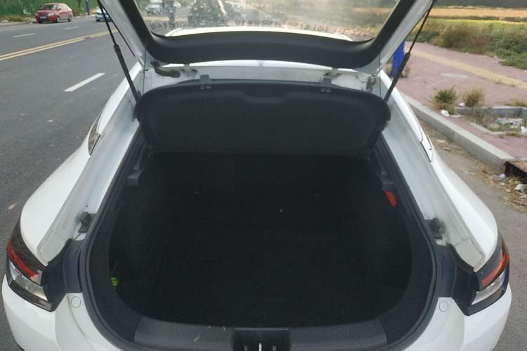 Used JAC J7 2020 1.5T Manual Elite Edition Trunk
