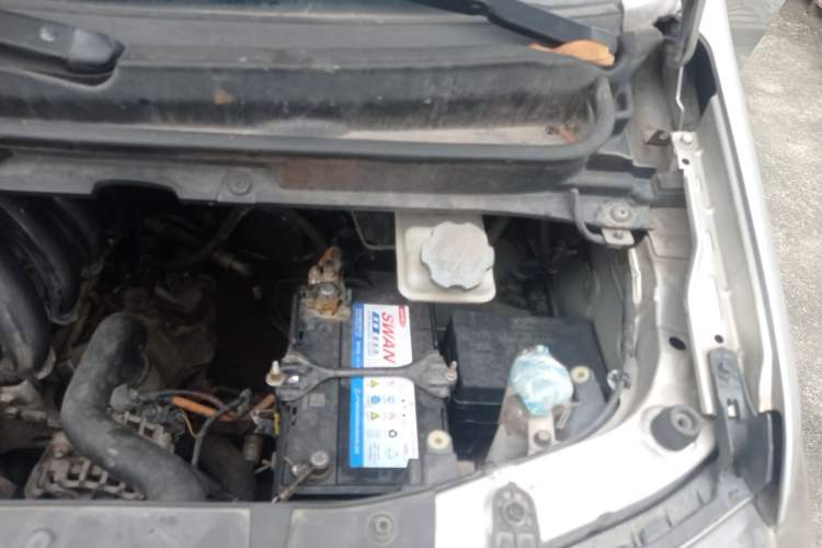 Used JAC M3 2015 Maker Edition 1.6L Luxury Smart Version Engine Bay Left