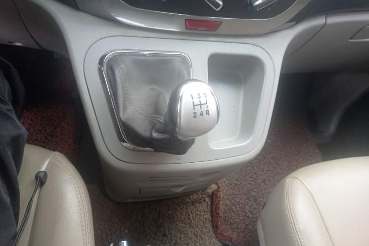 Used JAC M3 2015 Maker Edition 1.6L Luxury Smart Version Gear Lever