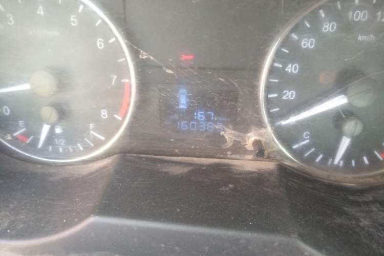 Used JAC M3 2015 Maker Edition 1.6L Luxury Smart Version Odometer Close Up