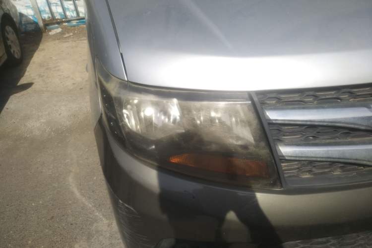 Used JAC M3 2015 Maker Edition 1.6L Luxury Smart Version Right Front Headlight