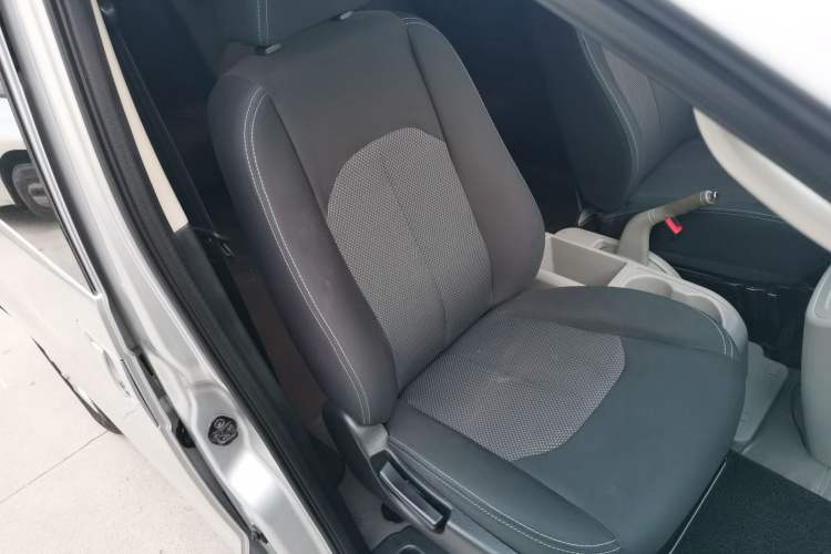 Used JAC M3 2015 Maker Edition 1.6L Luxury Version Right Front Seat