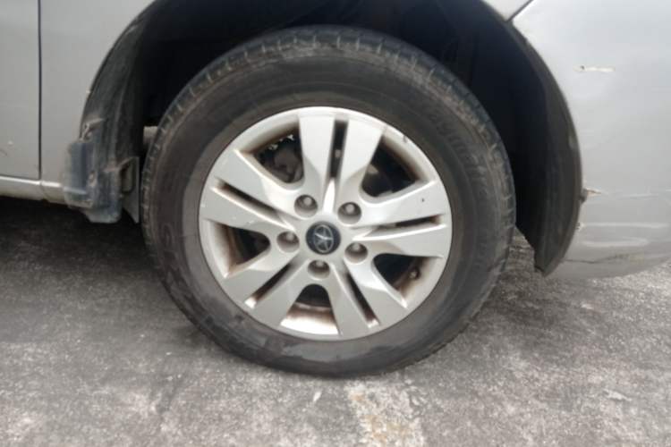 Used JAC M3 2015 Maker Edition 1.6L Luxury Smart Version Right Front Wheel Hub