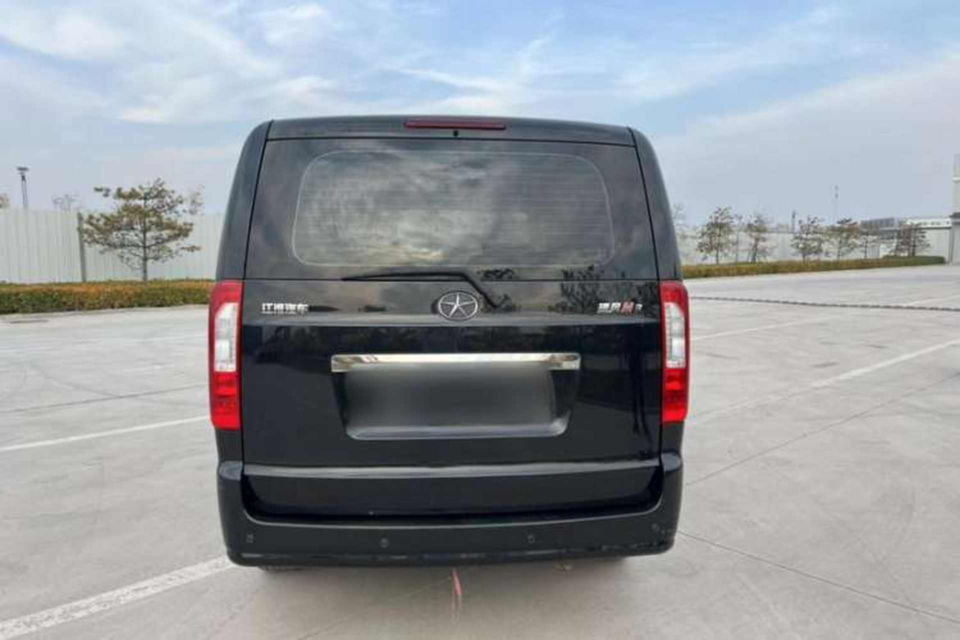 Used JAC M3 2016 IKEA Edition 1.6L Luxury Smart Model Exterior 5