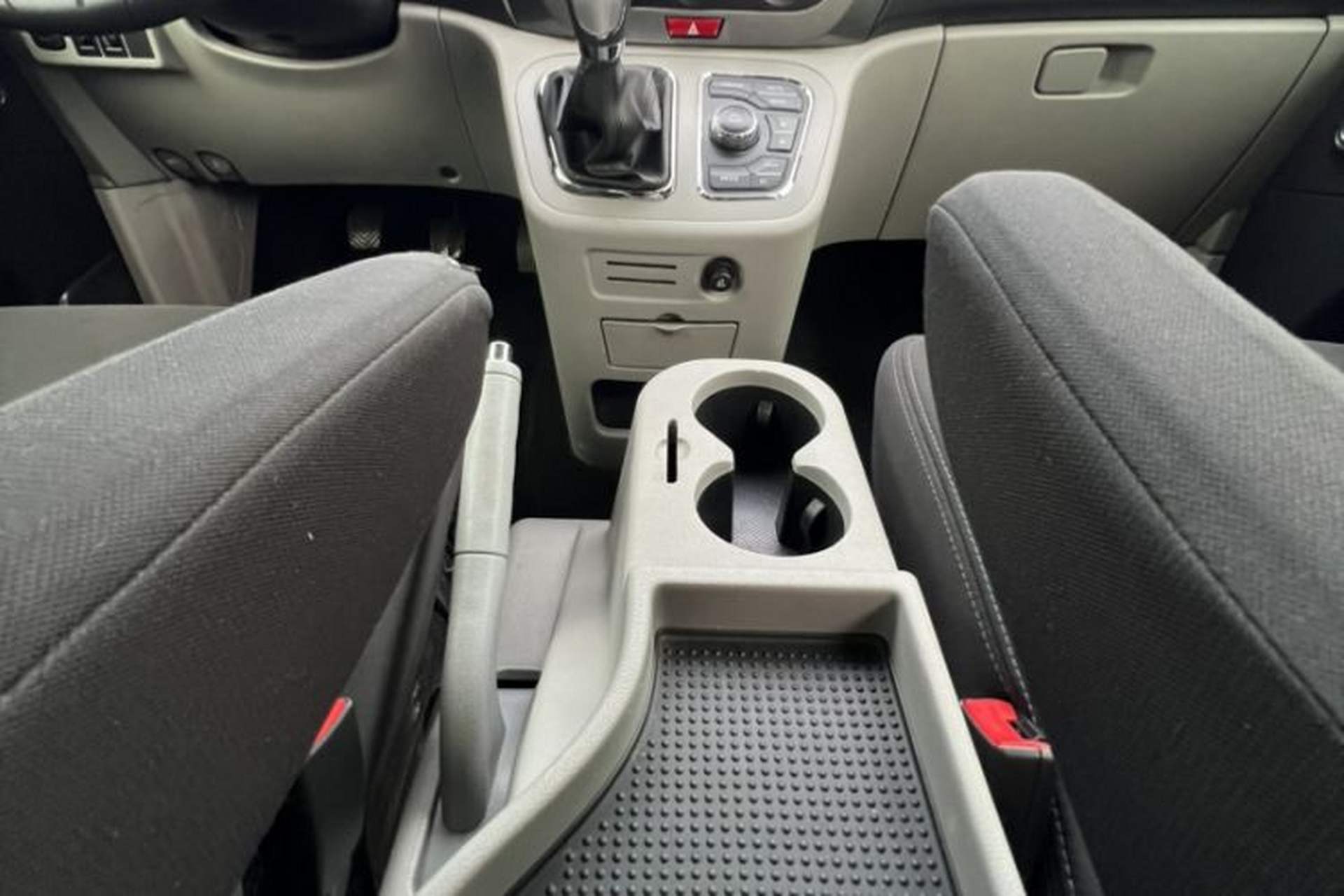Used JAC M3 2016 IKEA Edition 1.6L Luxury Smart Model Interior 4