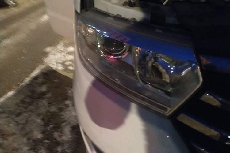 Used JAC M3 2016 IKEA Edition 1.6L Luxury Smart Model Right Front Headlight