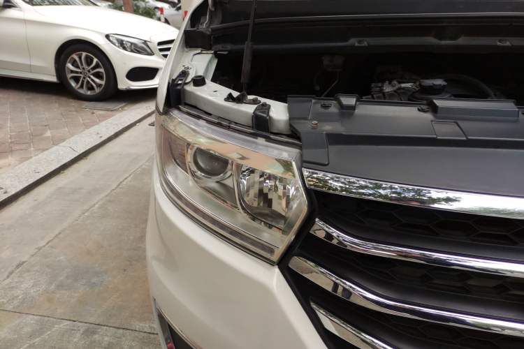 Used JAC M3 2016 IKEA Edition 1.6L Luxury Smart Model Right Front Headlight