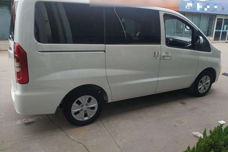 Used JAC M3 2016 IKEA Edition 1.6L Luxury Model Right Side