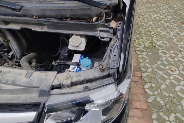 Used JAC M3 2018 1.6L Express Edition 5-seater Engine Bay Left