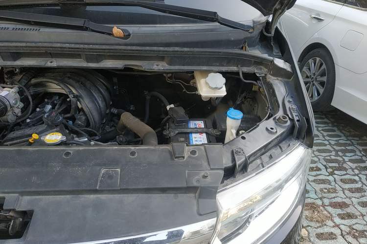 Used JAC M3 2018 IKEA Edition 1.6L Luxury Smart Model Engine Bay Left