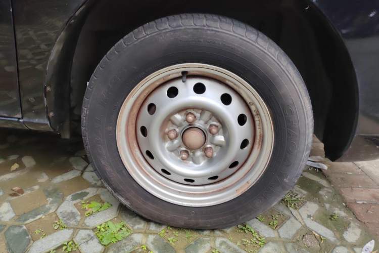 Used JAC M3 2018 1.6L Express Edition 5-seater Right Front Wheel Hub