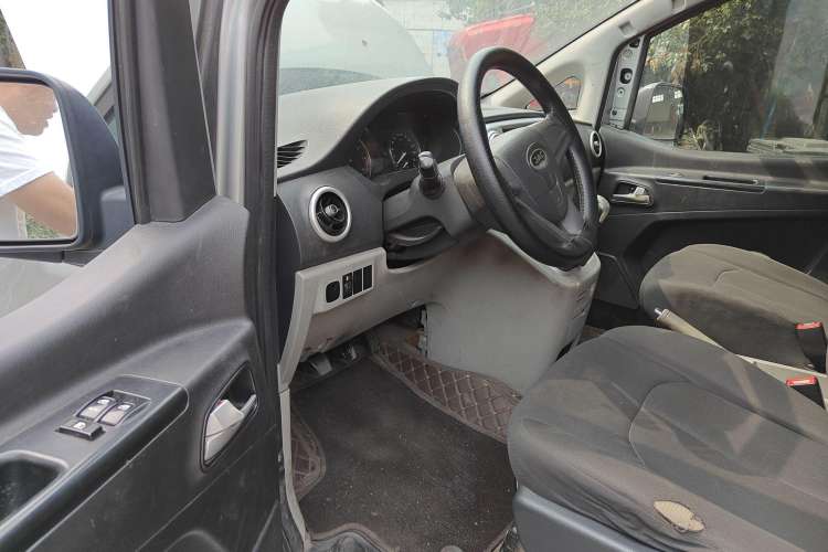 Used JAC M3 2018 1.6L Express Edition 7-Seater Driver Seat