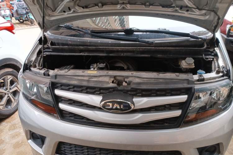 Used JAC M3 2018 1.6L Express Edition 5-seater Engine Bay
