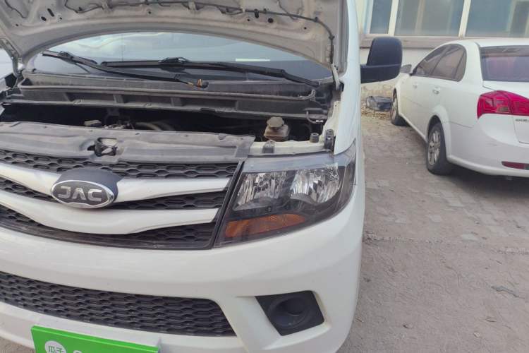 Used JAC M3 2018 1.6L Express Edition 7-Seater Engine Bay Left