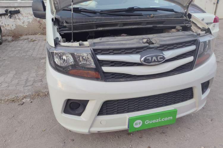 Used JAC M3 2018 1.6L Express Edition 7-Seater Engine Bay Right