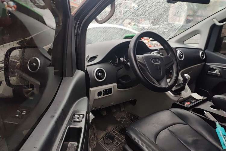 Used JAC M3 2019 PLUS Maker Edition 1.8L Luxury Model Driver Seat