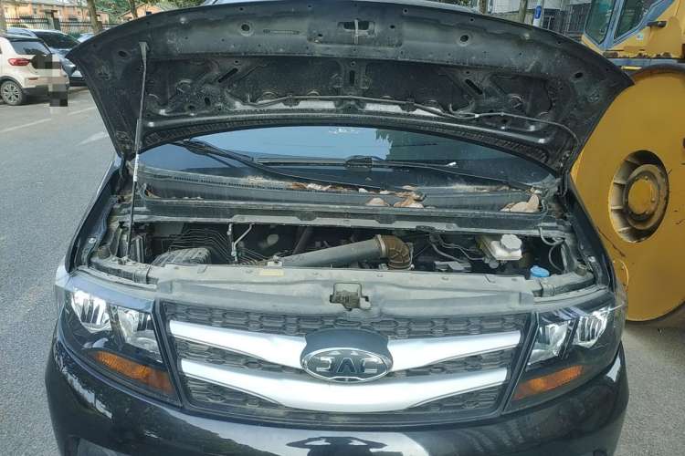 Used JAC M3 2019 PLUS Maker Edition 1.8L Luxury Model Engine Bay