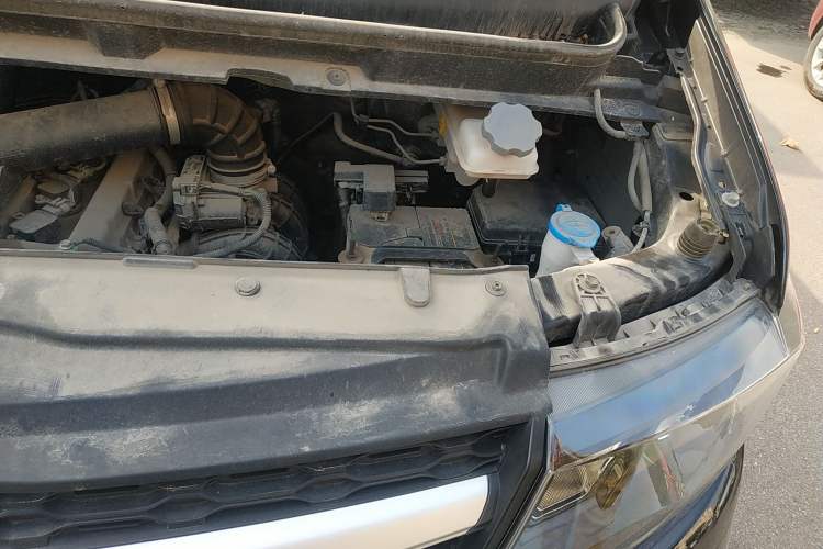 Used JAC M3 2019 Creator Edition 1.8L Luxury Model Engine Bay Left
