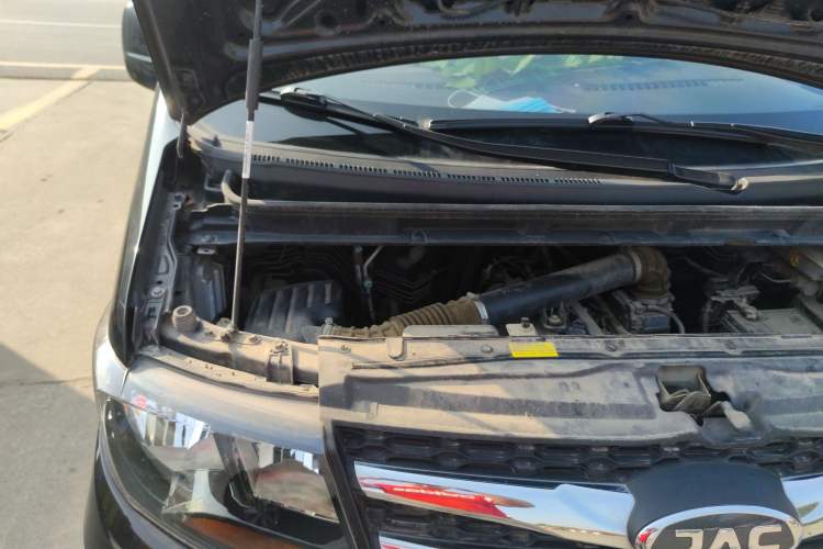 Used JAC M3 2019 Creator Edition 1.8L Luxury Smart Version Engine Bay Right