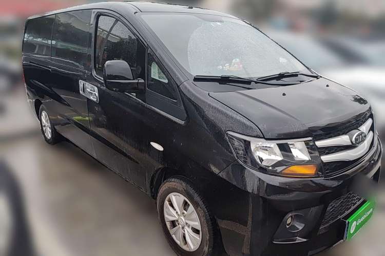 Used JAC M3 2019 PLUS Maker Edition 1.8L Luxury Model Front Right 45 Deg