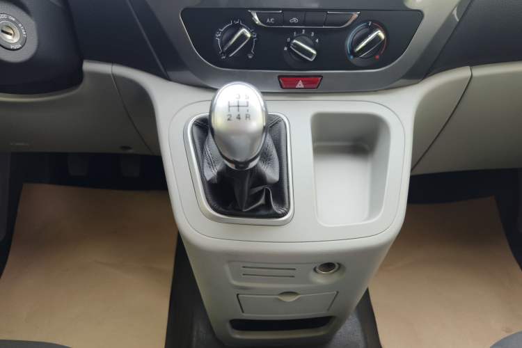 Used JAC M3 2019 Creator Edition 1.6L Luxury Version Gear Lever