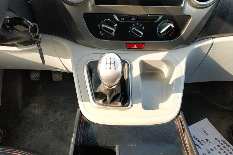 Used JAC M3 2019 PLUS Maker Edition 1.8L Luxury Model Gear Lever