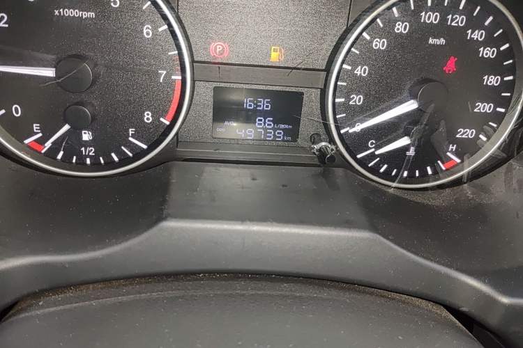 Used JAC M3 2019 PLUS Maker Edition 1.8L Luxury Model Odometer Close Up