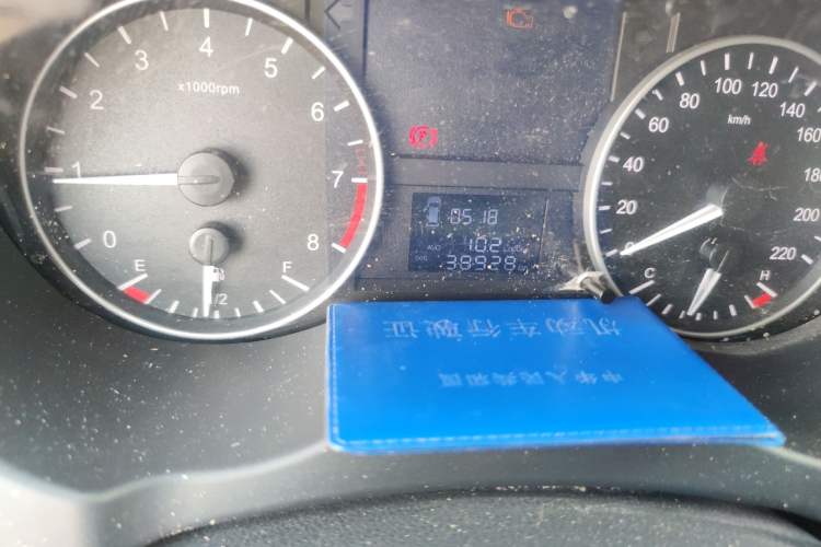 Used JAC M3 2019 Creator Edition 1.8L Luxury Smart Version Odometer Close Up