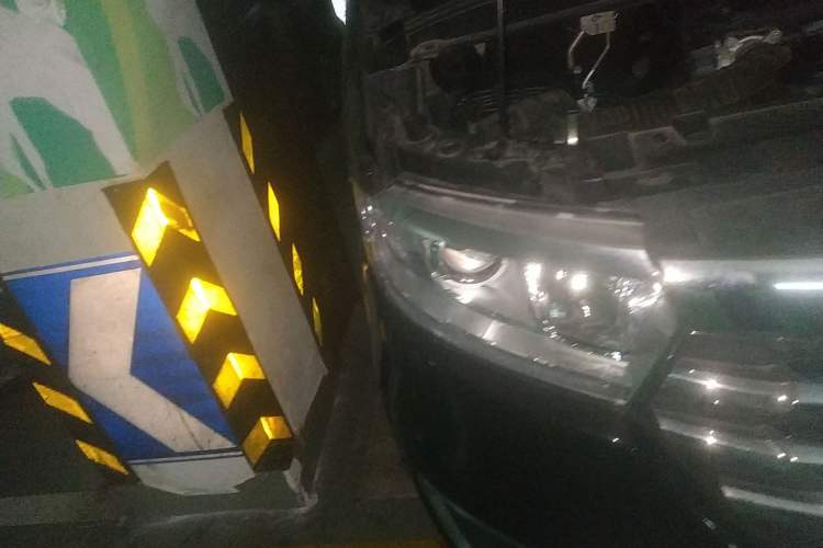 Used JAC M3 2019 IKEA Edition 1.6L Luxury Smart Model Right Front Headlight