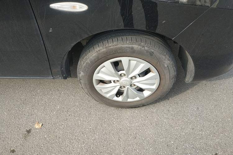 Used JAC M3 2019 Creator Edition 1.8L Luxury Model Right Front Wheel Hub