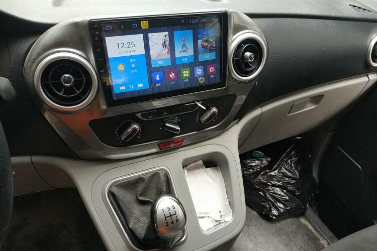 Used JAC M3 2019 Creator Edition 1.6L Luxury Version Audio And AC Panel