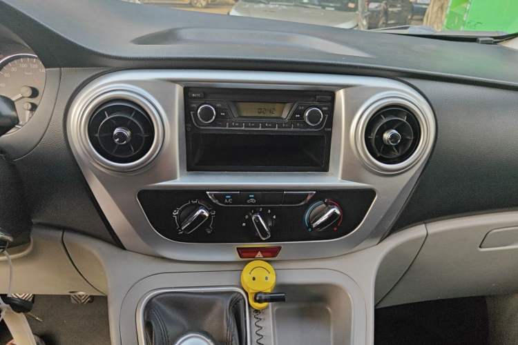 Used JAC M3 2019 Creator Edition 1.8L Luxury Model Audio And AC Panel