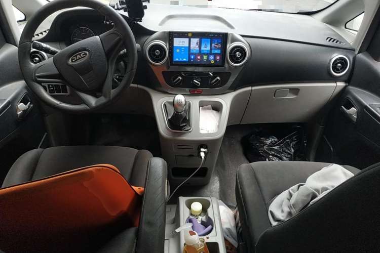 Used JAC M3 2019 Creator Edition 1.6L Luxury Version Center Console