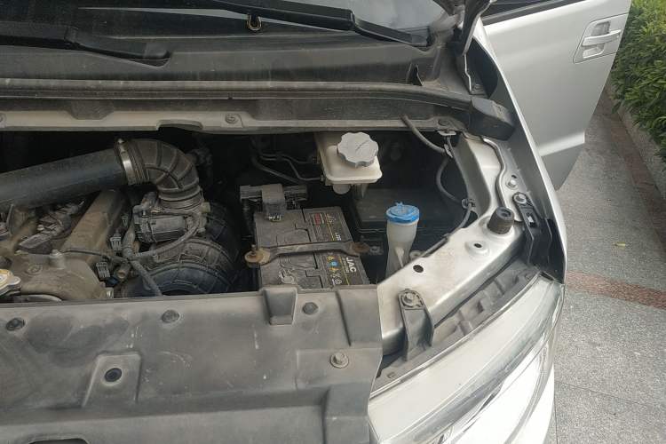 Used JAC M3 2019 PLUS IKEA Edition 1.8L Luxury 9-Seater Engine Bay Left