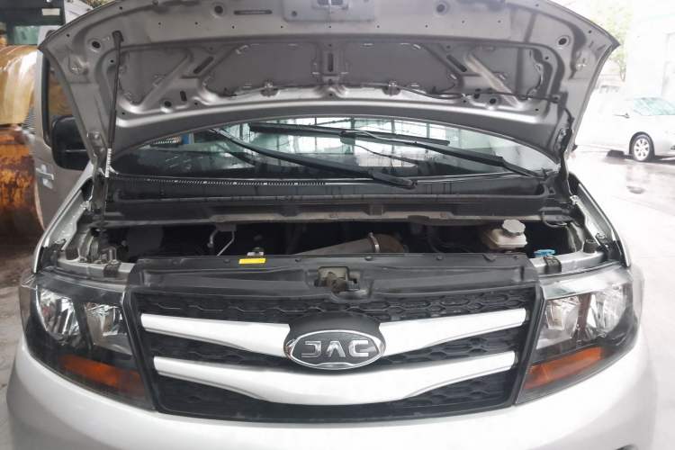 Used JAC M3 2019 PLUS Maker Edition 1.8L Luxury Model Engine Bay
