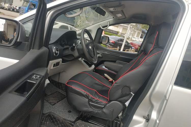 Used JAC M3 2019 PLUS IKEA Edition 1.8L Luxury 9-Seater Left Front Seat