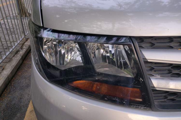 Used JAC M3 2019 PLUS Maker Edition 1.8L Luxury Model Right Front Headlight