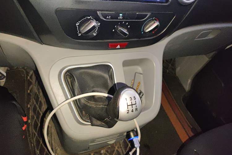 Used JAC M3 2019 PLUS Maker Edition 1.8L Luxury Model Gear Lever