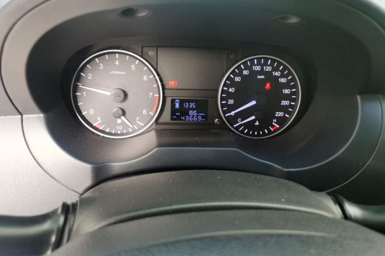 Used JAC M3 2019 Creator Edition 1.8L Luxury Model Odometer Close Up