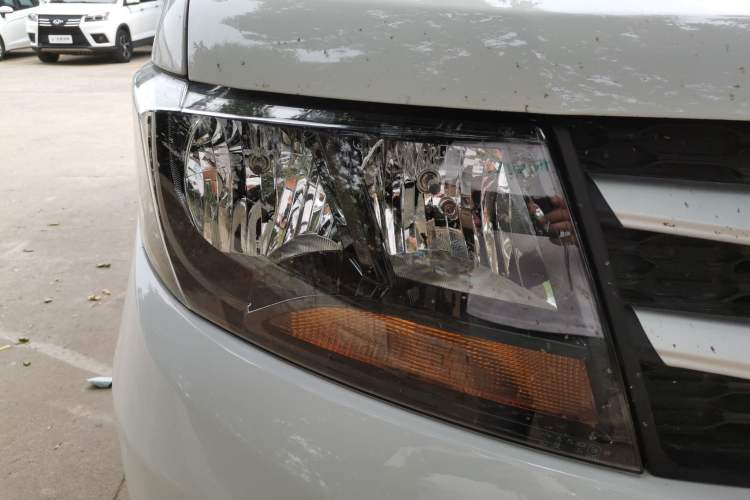 Used JAC M3 2019 Creator Edition 1.8L Luxury Model Right Front Headlight