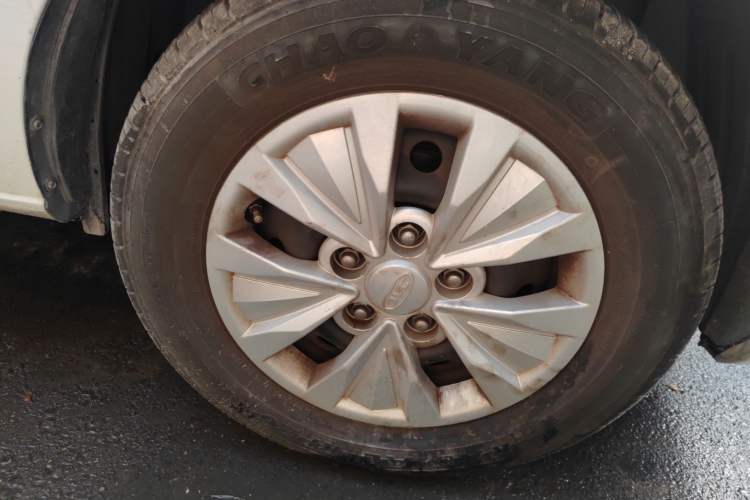 Used JAC M3 2019 PLUS Maker Edition 1.8L Luxury Model Right Front Wheel Hub