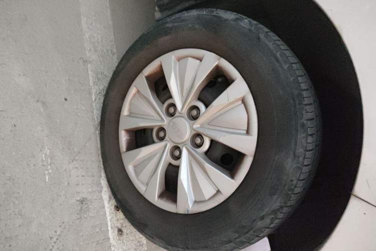 Used JAC M3 2019 PLUS Maker Edition 1.8L Luxury Model Right Front Wheel Hub