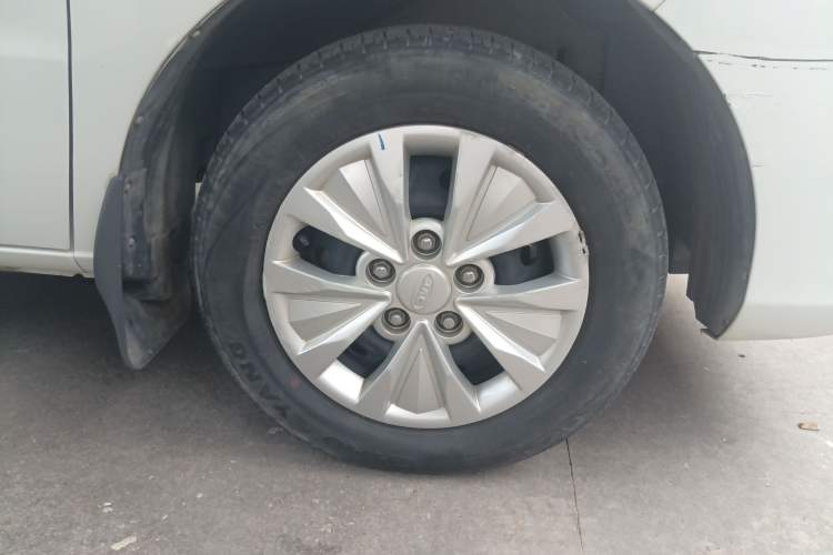 Used JAC M3 2019 IKEA Edition 1.8L Luxury Model Right Front Wheel Hub